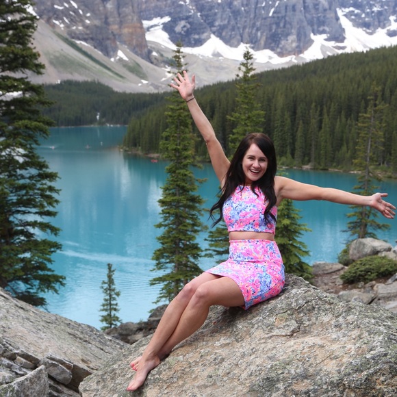 Lily Pulitzer Mallika Two Piece Crop Top Skirt Set - Picture 7 of 7